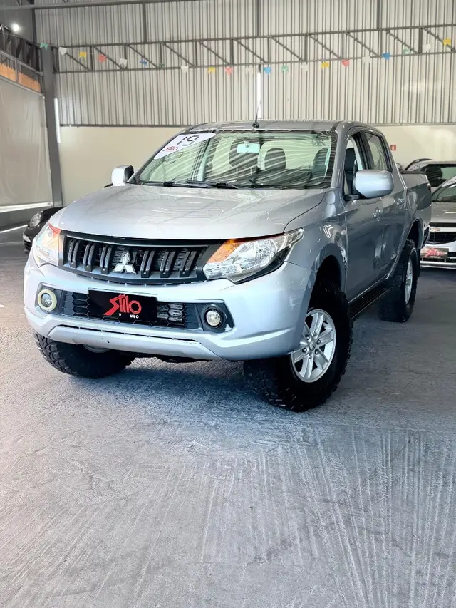 Carro Mitsubishi L200 Triton Sport 2019 Sport 2.4 DID-H GLX 4WD