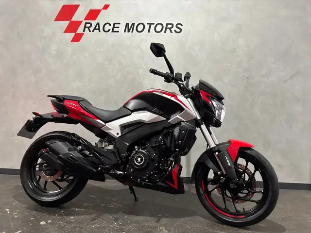 Moto Bajaj Dominar 250 2025 250