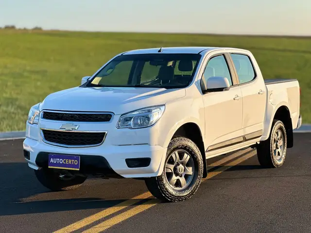 Carro Chevrolet S10 Cabine Dupla 2016 S10 2.4 Advantage (Cabine Dupla)