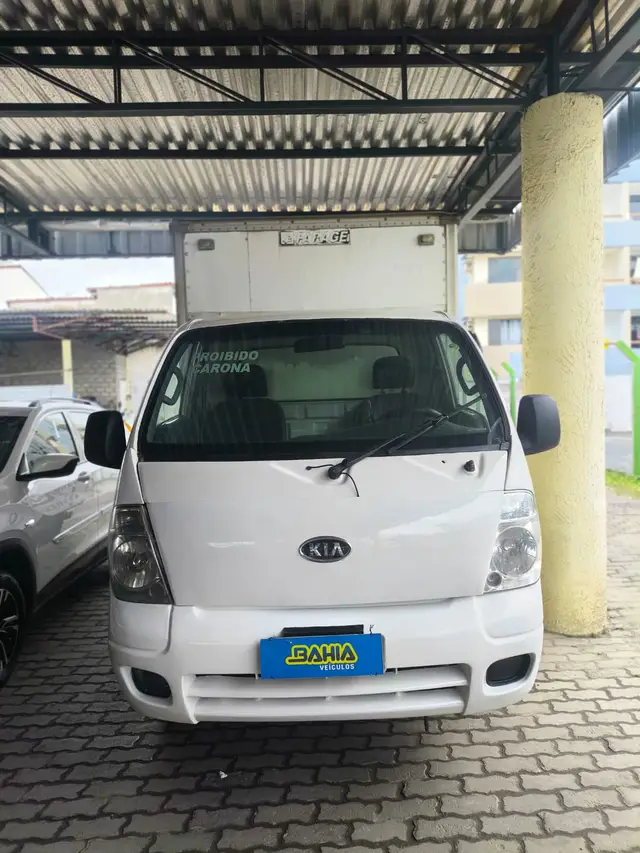 Carro Kia Bongo 2011 2.5 DLX 4X2 c simples RD TURBO