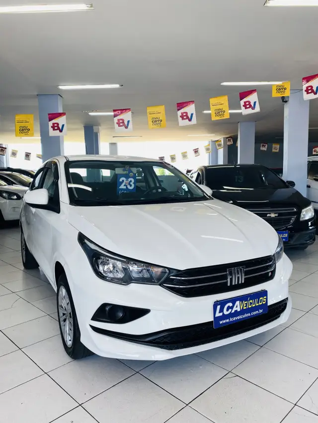 Carro Fiat Cronos 2023 Drive 1.3 (Flex) AT