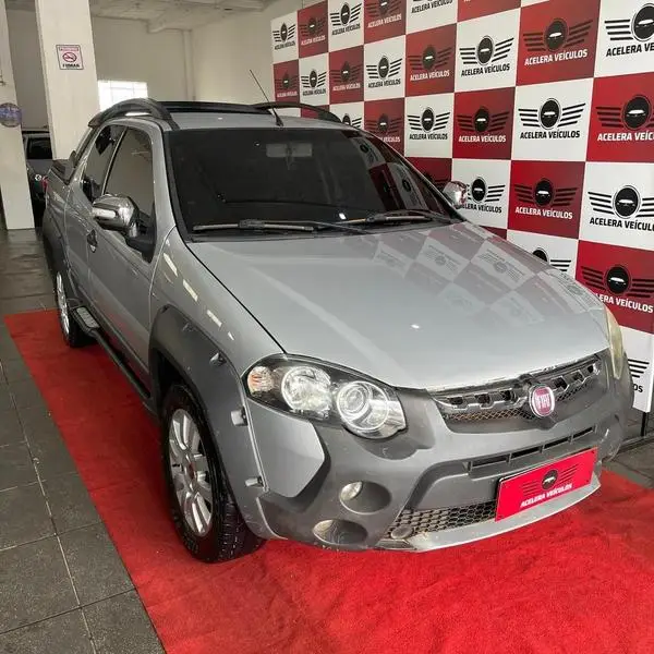 Carro Fiat Strada 2015 Adv.1.8 16V Dualogic Flex CD