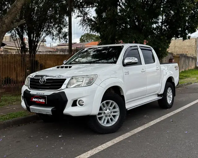Carro Toyota Hilux Cabine Dupla 2015 Hilux 3.0 TDI 4x4 CD SRV (Aut)