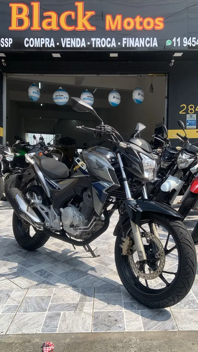 Moto Honda CB 250F Twister 2019 Standard