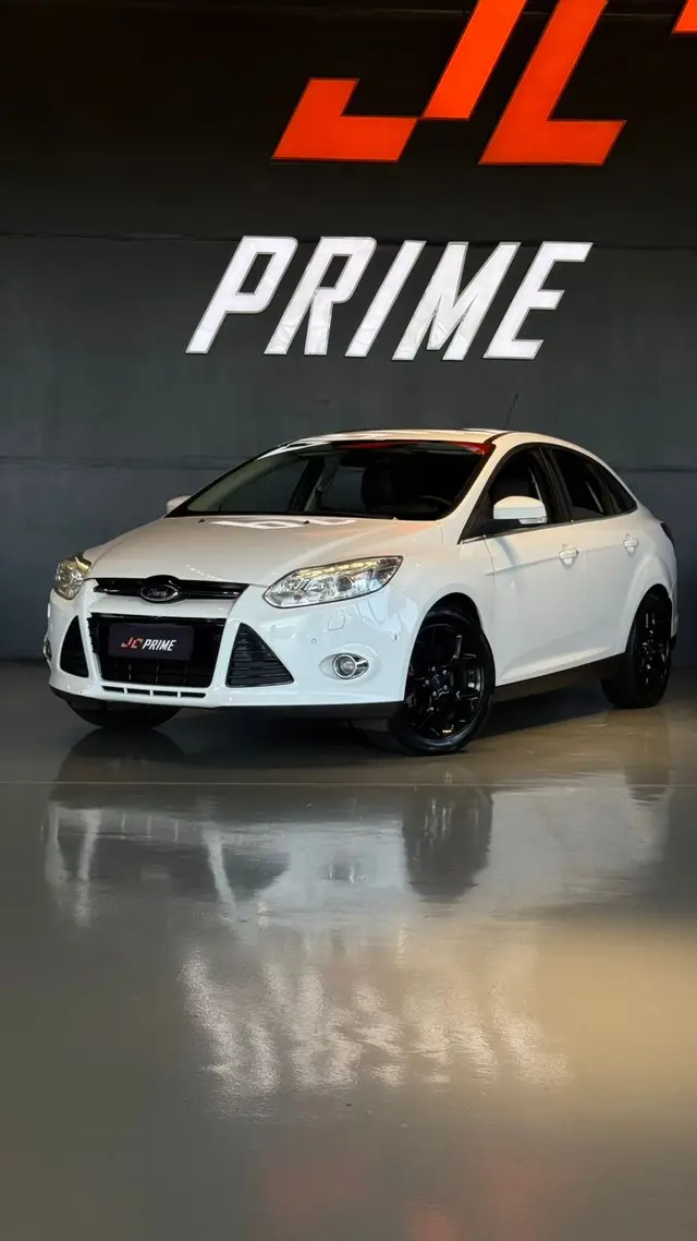 Carro Ford Focus Sedan 2015 Titanium 2.0 16V PowerShift