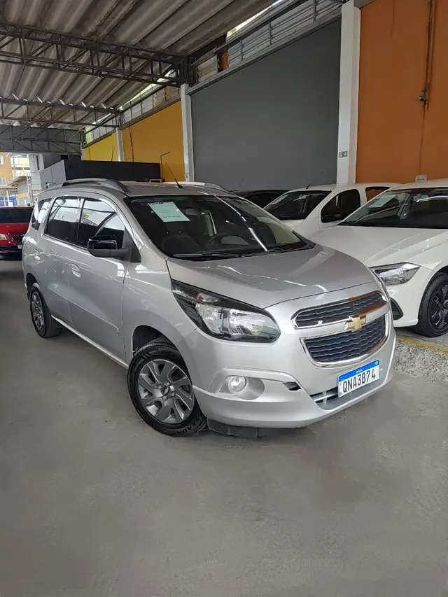 Carro Chevrolet Spin 2018 Advantage 5S 1.8 (Flex) (Aut)