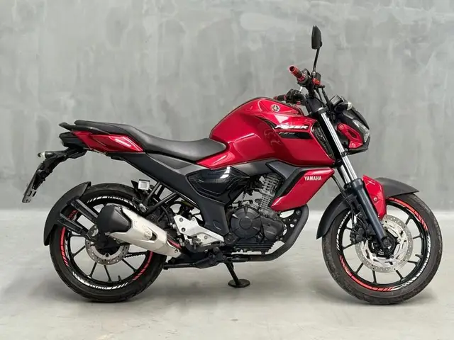 Moto Yamaha YZF R15 2023 ABS