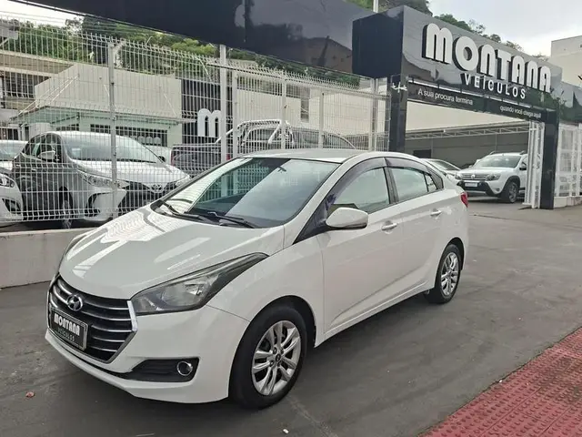 Carro Hyundai HB20S 2017 1.0 Comfort Plus (Flex)