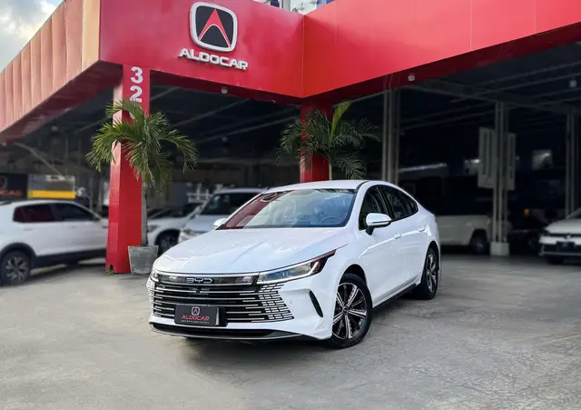 Carro BYD King 2025 DM-i GS