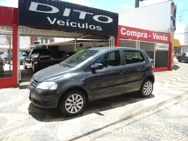 Carro Volkswagen Fox 2009 City 1.0 8V (Flex)