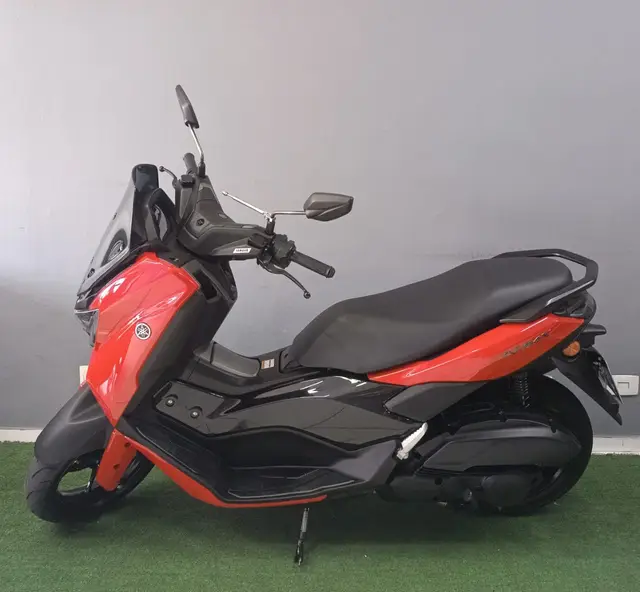 Moto Yamaha NMax 2025 Connected 160 ABS