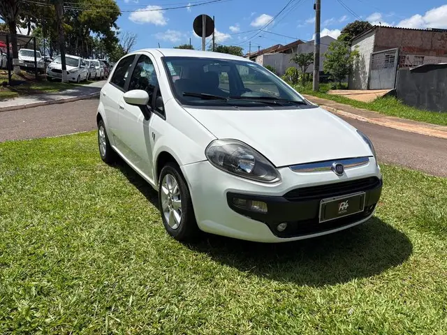 Carro Fiat Punto 2016 Attractive 1.4 (Flex)