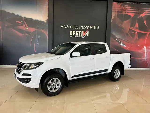 Carro Chevrolet S10 Cabine Dupla 2017 S10 2.5 ECOTEC SIDI Advantage 4x2 (Cabine Dupla)
