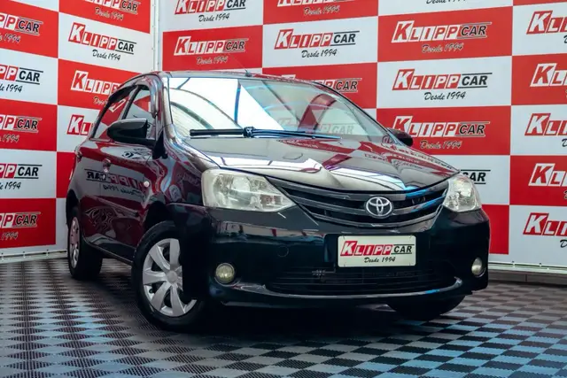 Carro Toyota Etios 2014 X 1.3 (Flex)