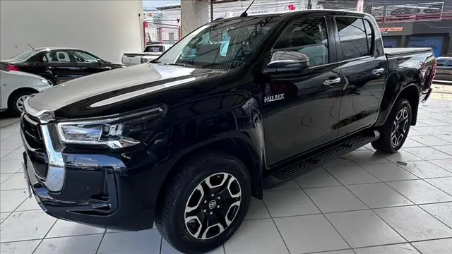Carro Toyota Hilux Cabine Dupla 2023 SRX 4x4 2.8 Diesel