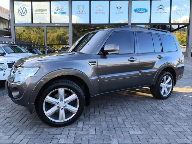 Carro Mitsubishi Pajero Full 2014 3.2 DI-D 5D HPE 4WD