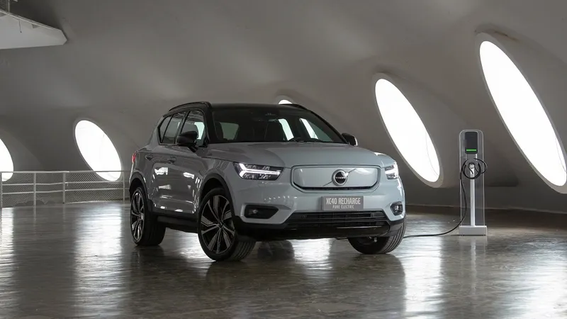 Volvo será primeira marca a não vender mais carros a combustão no Brasil