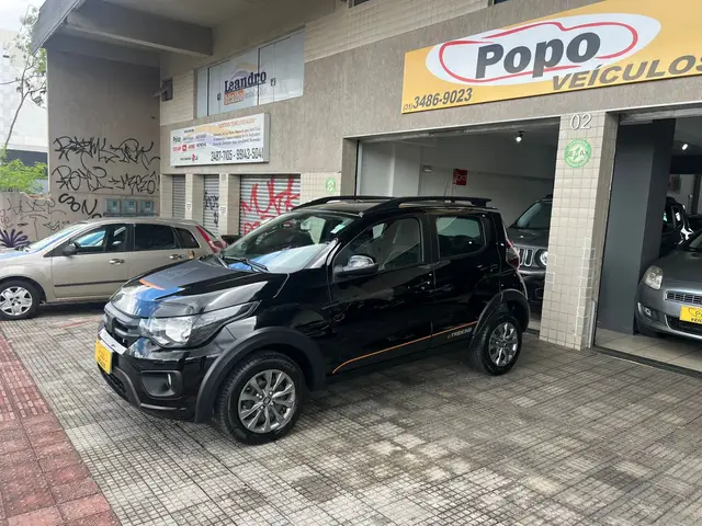 Carro Fiat Mobi 2025 Trekking 1.0