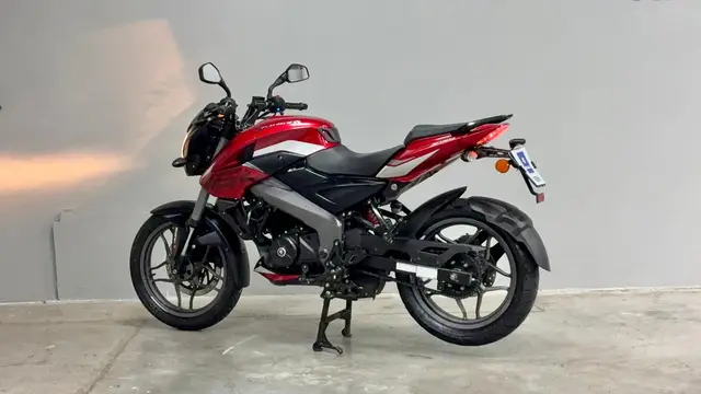 Moto Bajaj Dominar 160 2025 160 cc