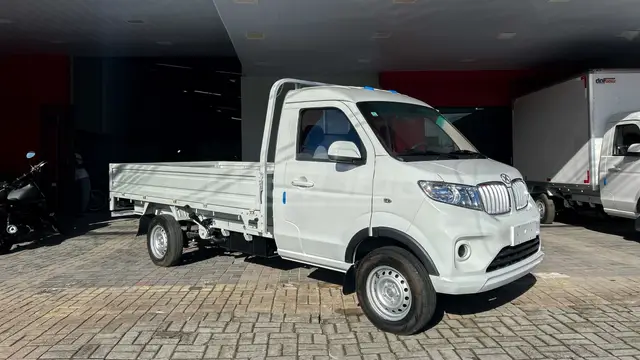 Carro Shineray TLUX 2025 1.6 CS