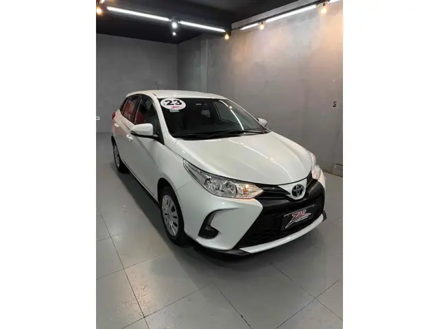 Carro Toyota Yaris Sedan 2023 XL 1.5 (Flex) (Aut)
