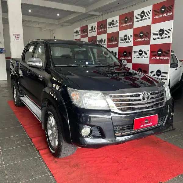 Carro Toyota Hilux Cabine Dupla 2015 Hilux 3.0 TDI 4x4 CD SRV Top (Aut)