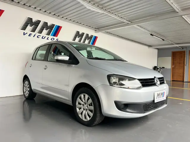Carro Volkswagen Fox 2013 1.0 VHT (Flex) 4p
