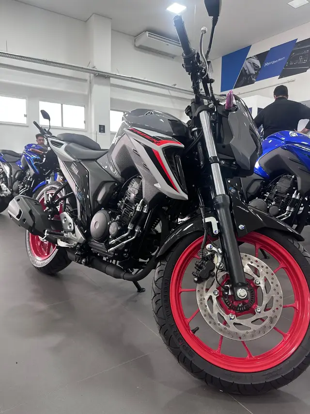 Moto Yamaha Fazer FZ25 2026 Connected
