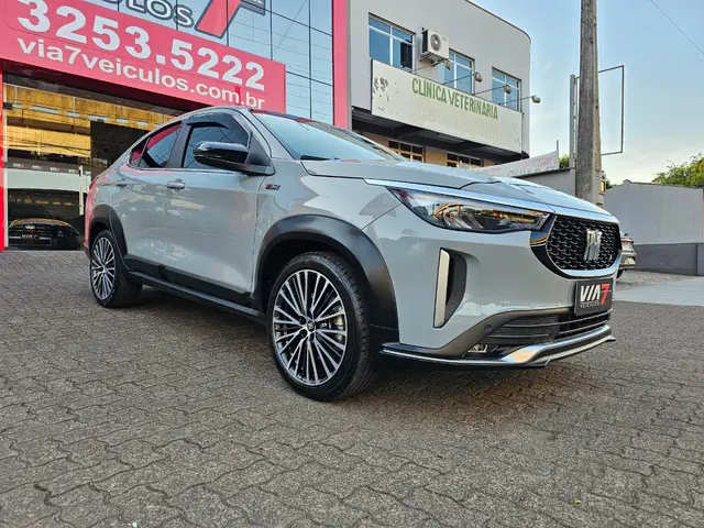 Carro Fiat Fastback 2025 Limited Edition