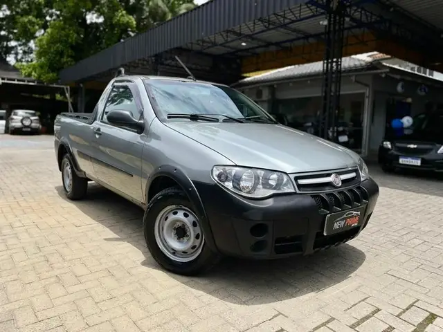 Carro Fiat Strada 2012 Celeb. 1.4 mpi Fire Flex 8V CE