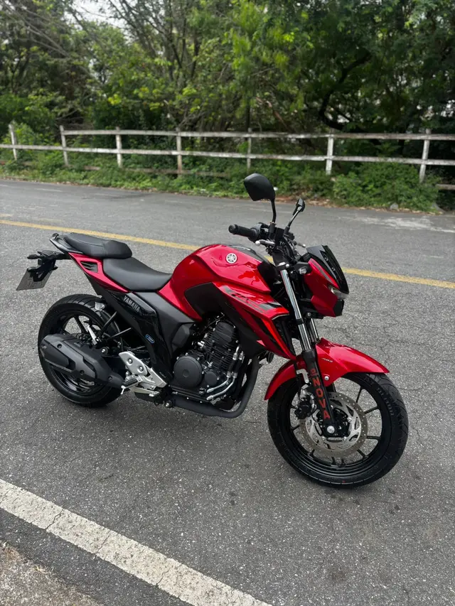 Moto Yamaha Fazer FZ25 2025 Connected