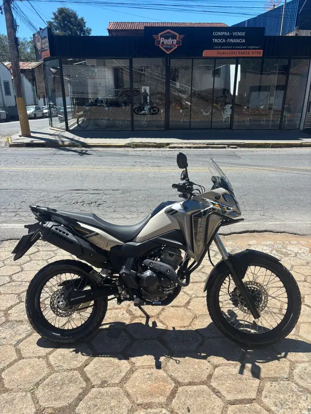 Moto Honda XRE Sahara 300 2025 Adventure