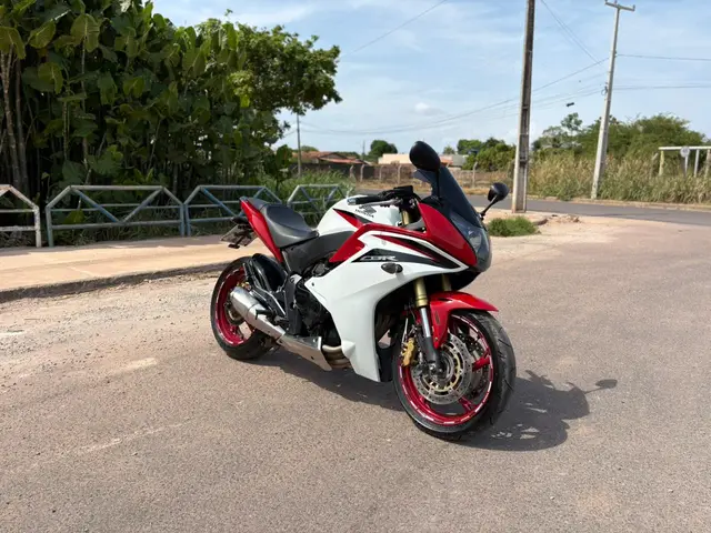 Moto Honda CBR 600 2013 F (Standard)