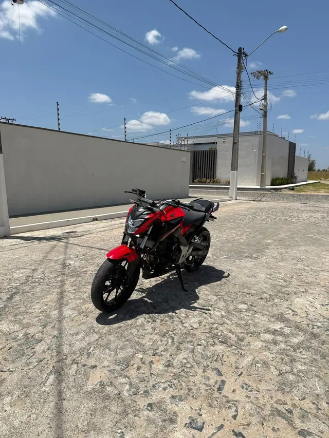 Moto Honda CB 300F Twister 2024 (CBS)