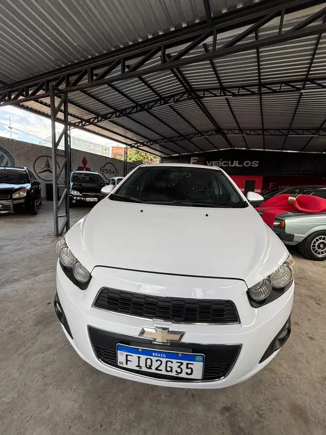 Carro Chevrolet Sonic Sedan 2013 LTZ (Aut)