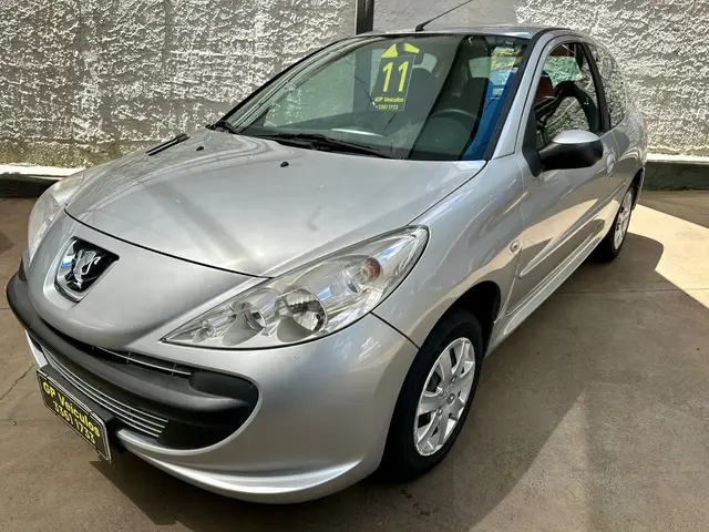 Carro Peugeot 207 2011 Hatch XR 1.4 8V (flex) 2p