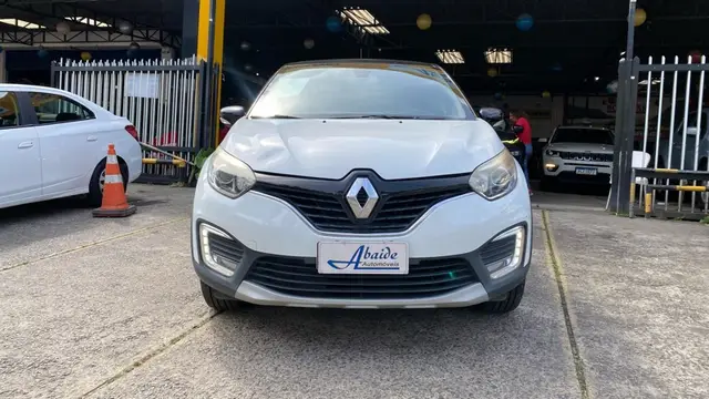 Carro Renault Captur 2019 Intense 1.6 16v SCe CVT (Flex)