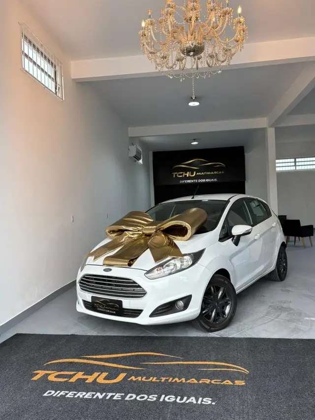Carro Ford Fiesta Hatch 2017 SEL 1.6 16V Flex Mec. 5p - G