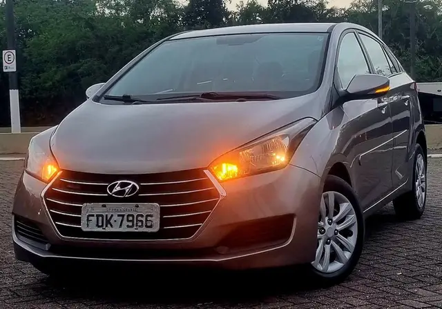 Carro Hyundai HB20S 2018 1.0 Comfort Style (Flex)