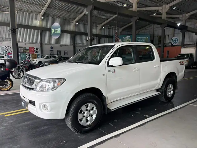 Carro Toyota Hilux Cabine Dupla 2009 Hilux STD 4x2 2.5 (cab. dupla)