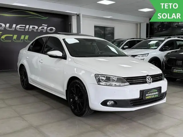 Carro Volkswagen Jetta 2013 2.0 Comfortline (Flex)