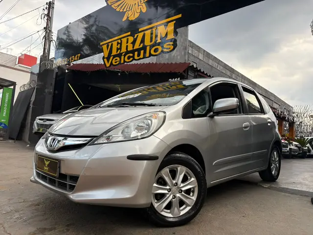 Carro Honda Fit 2014 LX 1.4 (flex)