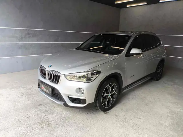 Carro BMW X1 2018 2.0 sDrive20i X-Line ActiveFlex