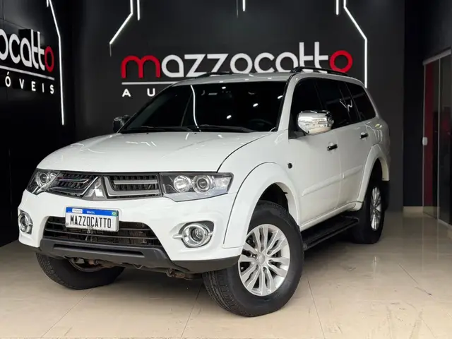 Carro Mitsubishi Pajero 2016 3.2 DI-D HPE 4WD (Aut)