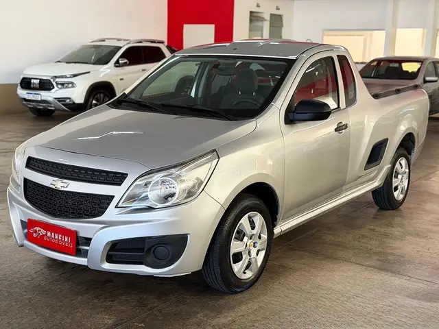 Carro Chevrolet Montana 2018 LS 1.4 (Flex)