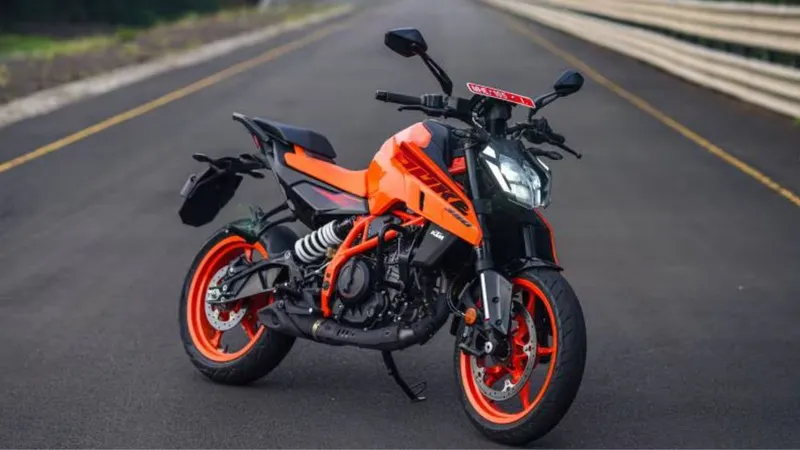 Triumph e KTM com motor Bajaj? Curiosidade da marca indiana que ninguém te contou