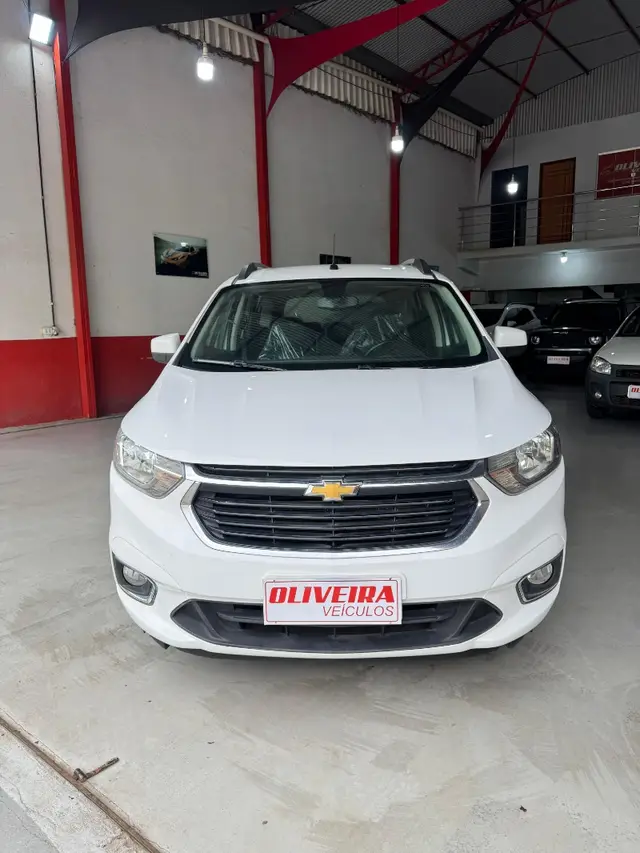 Carro Chevrolet Spin 2024 Premier 1.8 (Aut.)