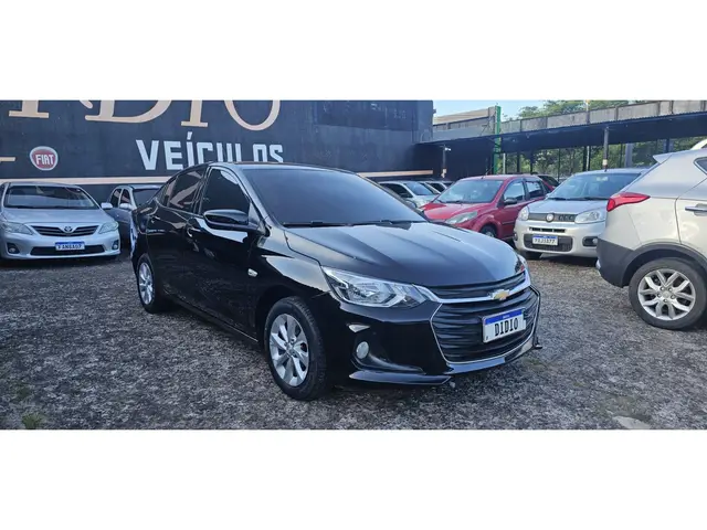 Carro Chevrolet Onix Plus 2020 1.0 LT (Flex)