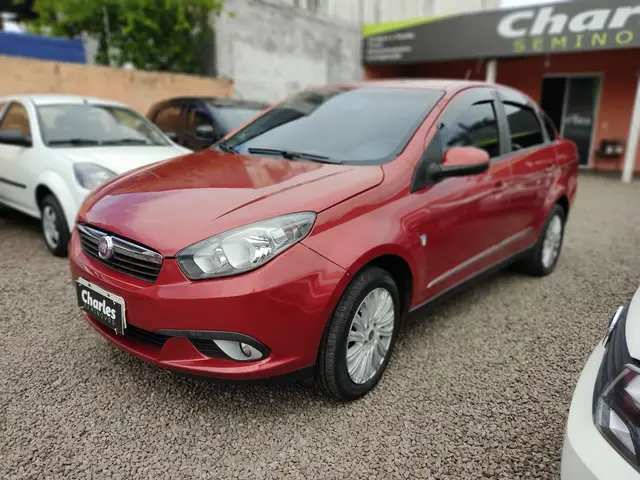 Carro Fiat Grand Siena 2015 ESSENCE ITALIA 1.6 Flex 16V