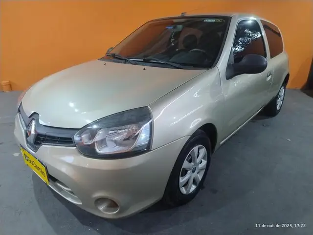 Carro Renault Clio 2014 Authentique 1.0 16V (Flex) 2p